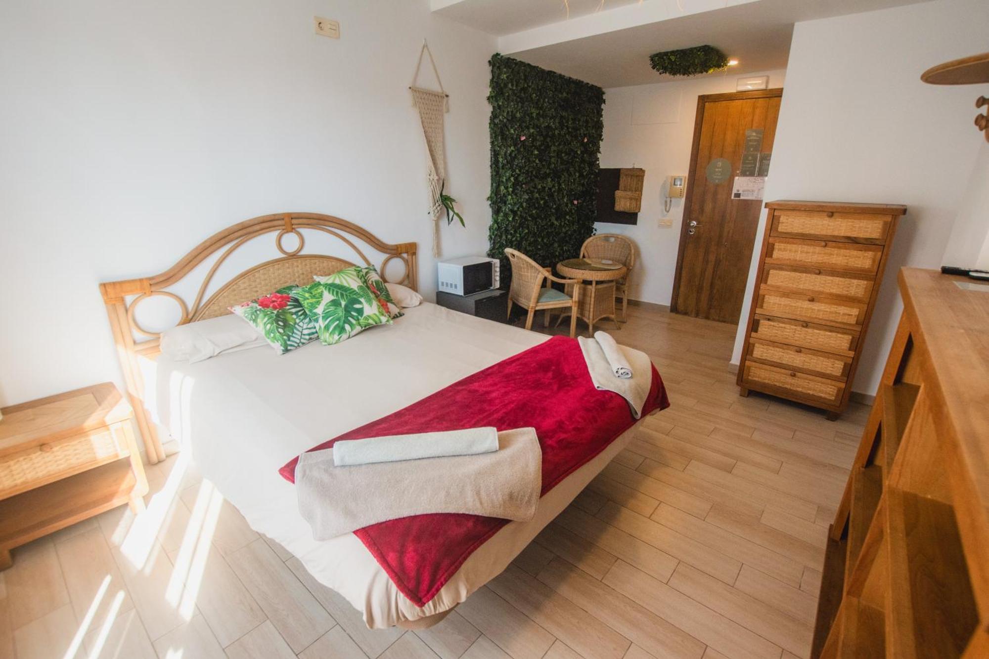 אלבוראיה Banana Beach Patacona Rooms מראה חיצוני תמונה